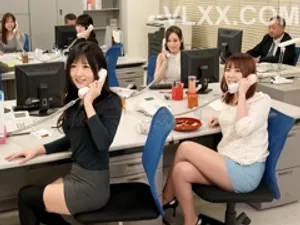 来自日本的业余性爱视频与日本继母的性爱视频